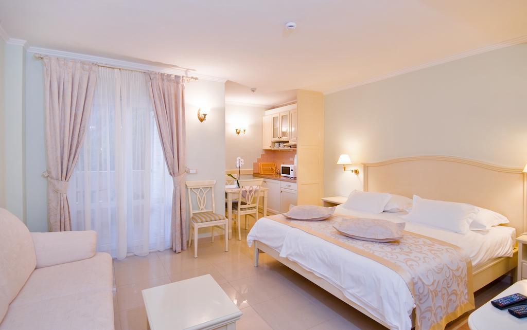 Hotel Sunceva Postelja Брела Екстериор снимка