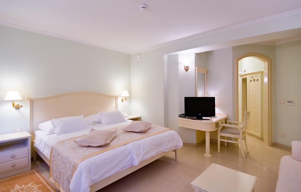 Hotel Sunceva Postelja Брела Екстериор снимка