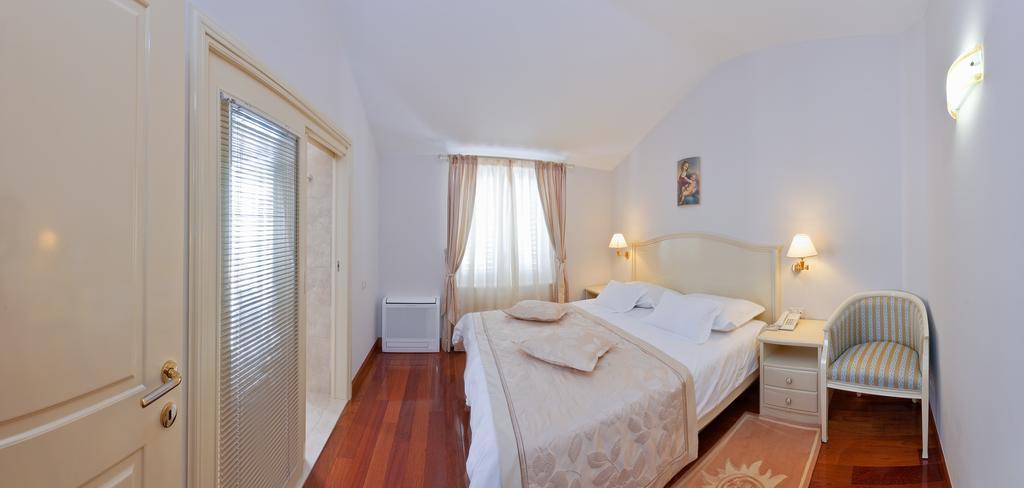 Hotel Sunceva Postelja Брела Екстериор снимка